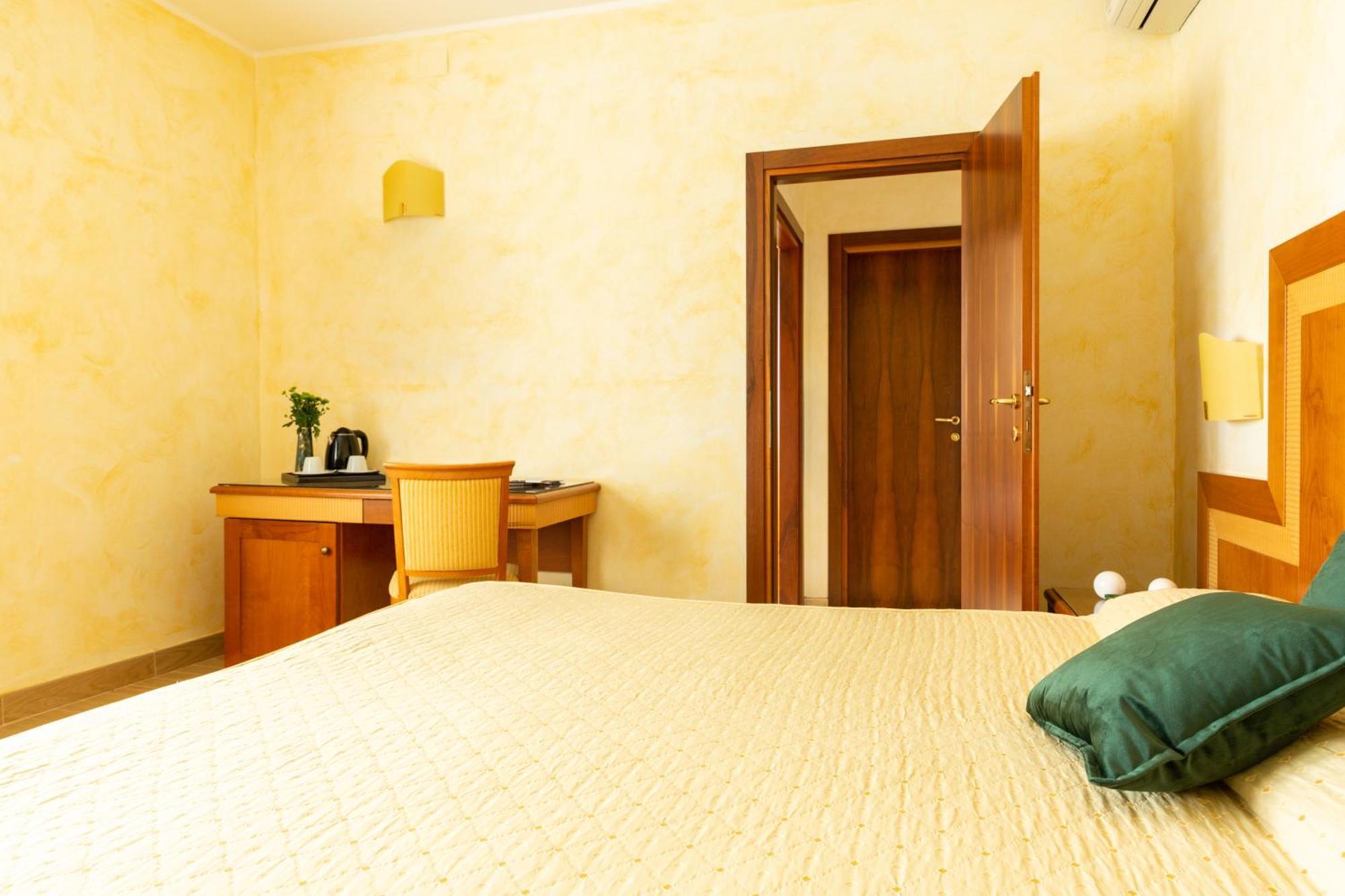 & Venezia 2000 Hotel 3*
